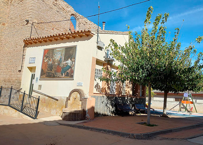 Frontón cubierto de Almochuel